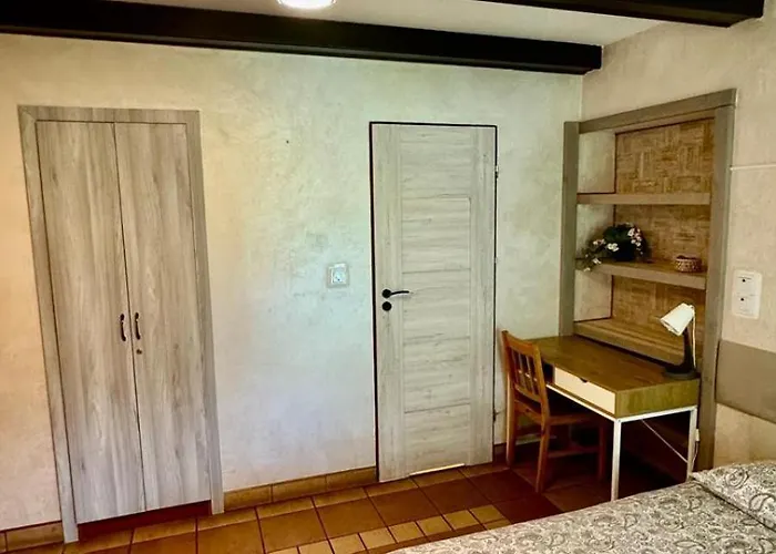 Homies Πανσιόν